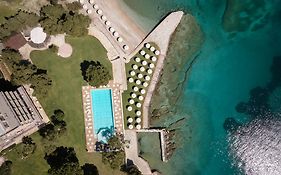 Kalamaki Beach Resort  4*